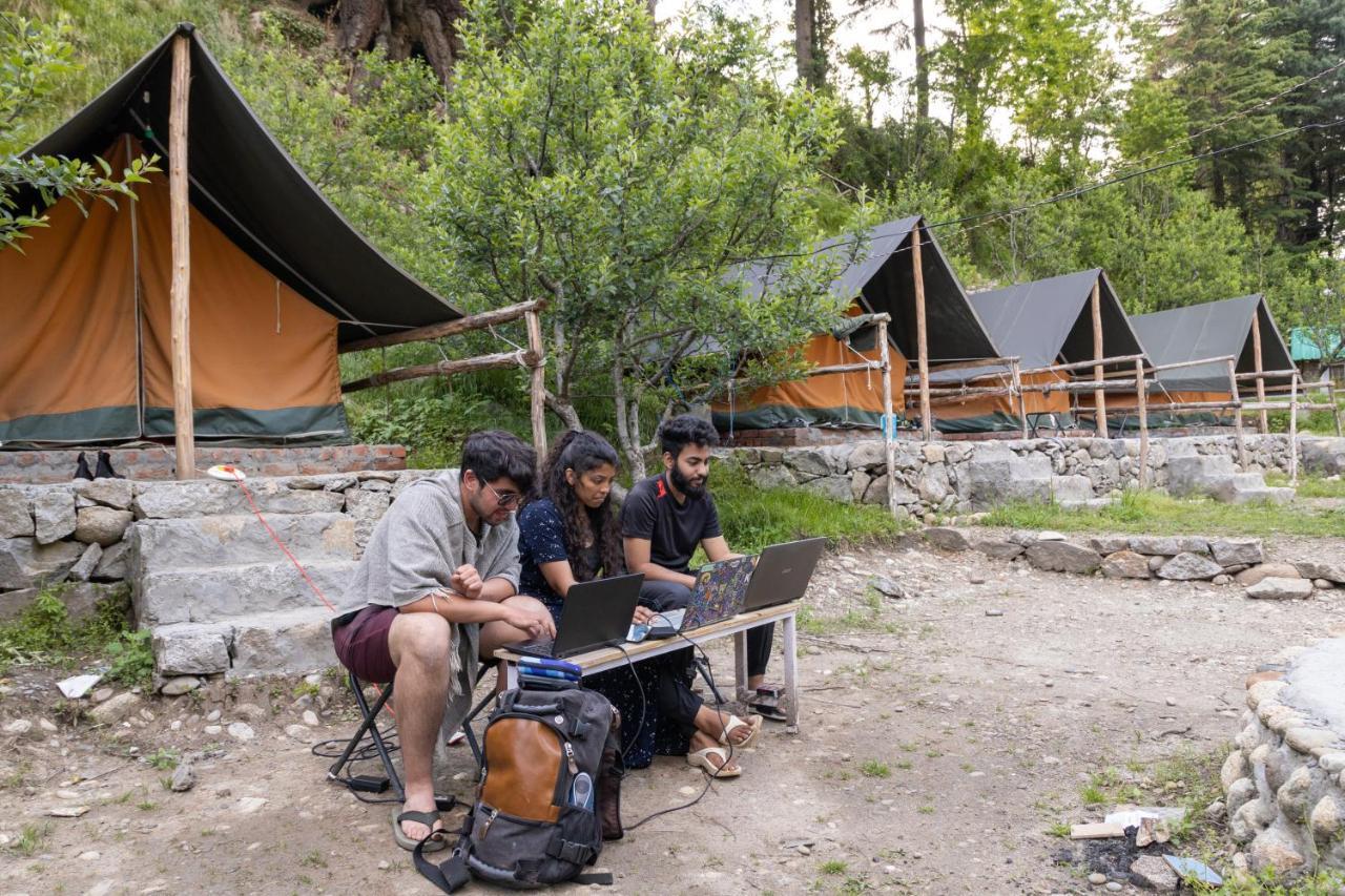 Himtrek Riverside Camps & Hostel Manali Manāli Exterior foto