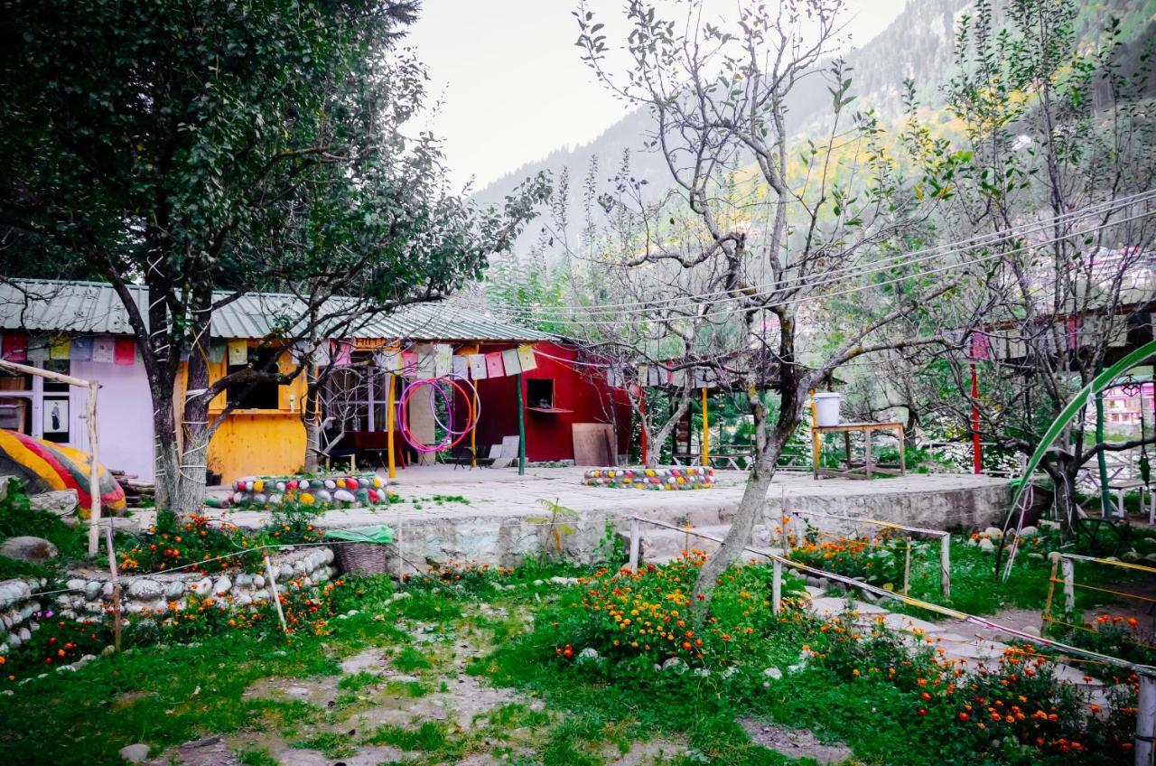 Himtrek Riverside Camps & Hostel Manali Manāli Exterior foto